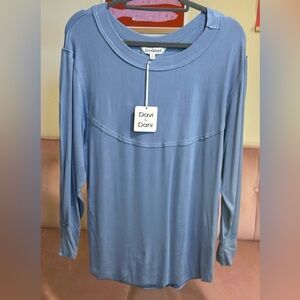 Davi & Dani Blue Long Sleeve Top NWT Size M